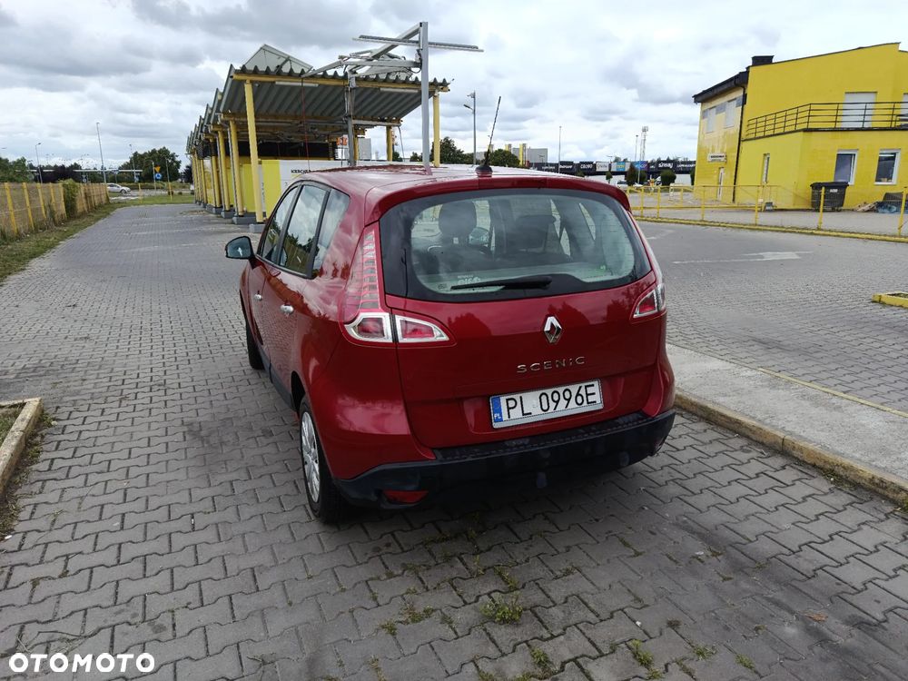 Renault Scenic 1.6 16V 110 Dynamique - 2