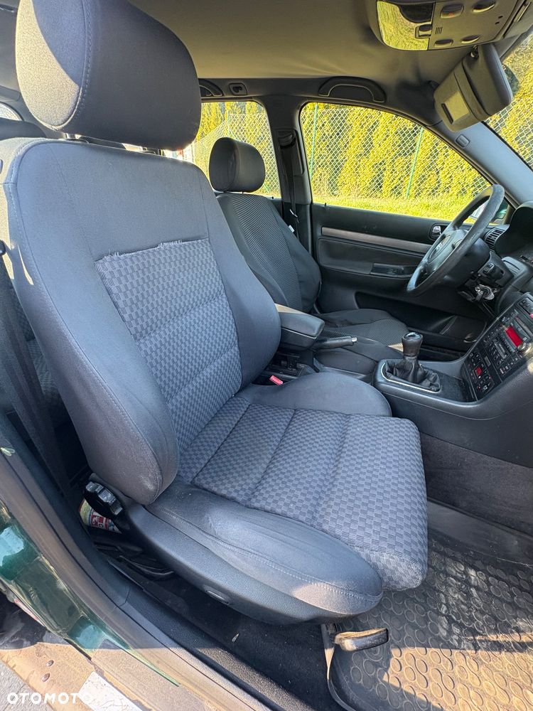 Audi A4 Avant 1.9 TDI - 13