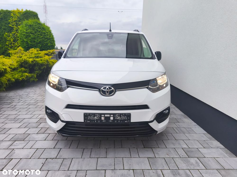 Toyota Proace City Verso 1.2 Turbo L1 Team Deutschland - 9