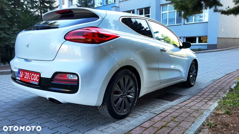 Kia ProCeed Pro_cee'd 1.4 M - 13