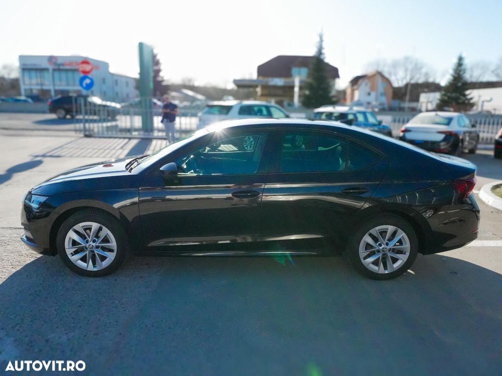 Skoda Octavia 2.0 TDI DSG Style - 2