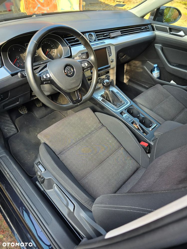 Volkswagen Passat - 7