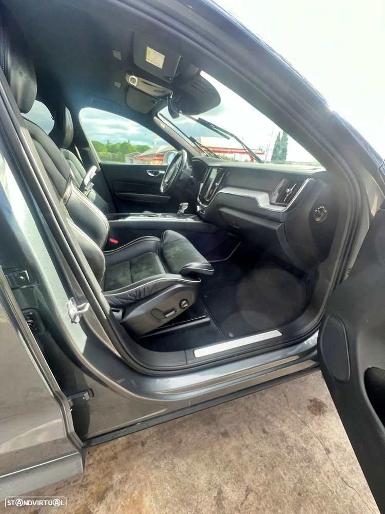Volvo XC 60 2.0 D4 R-Design Geartronic - 7