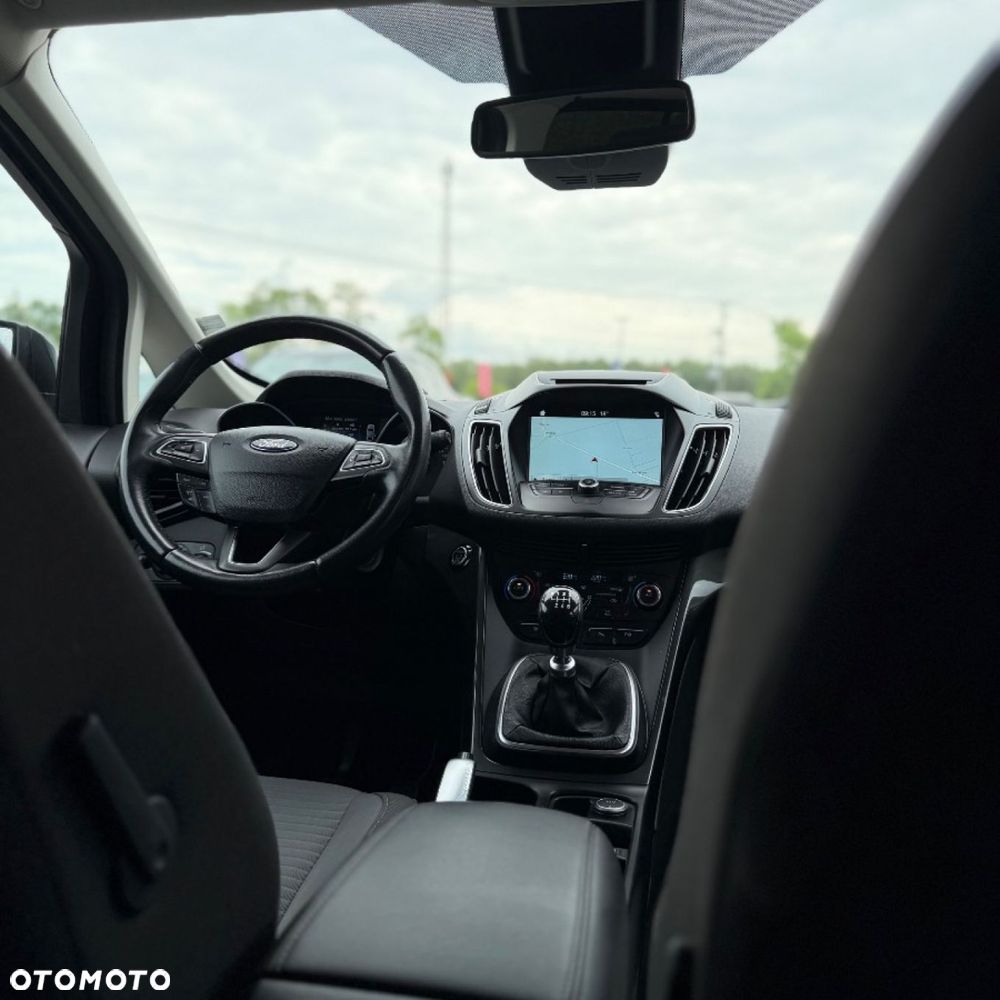 Ford Grand C-MAX - 24