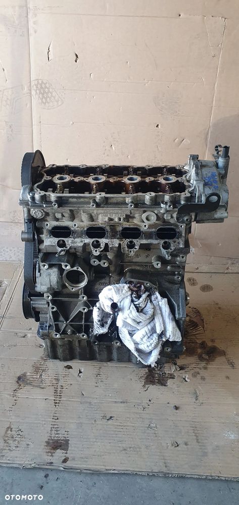 Silnik słupek blok silnika VW Passat B6 2.0 FSI BLR - 2