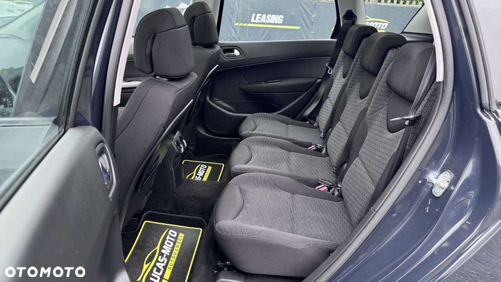 Peugeot 308 - 24