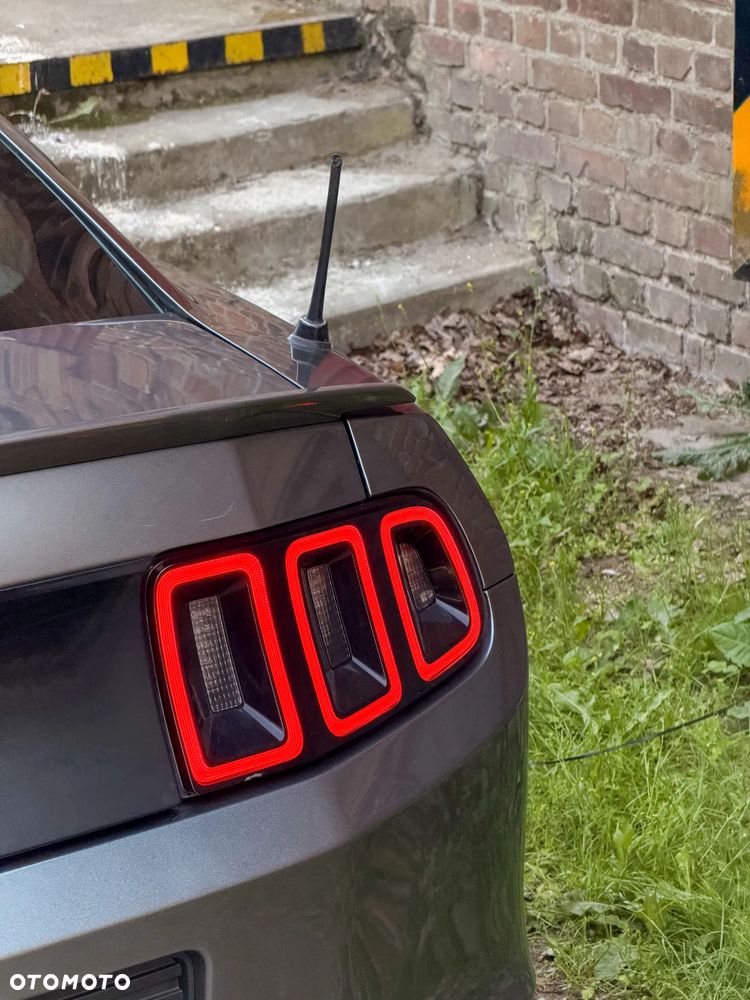Ford Mustang 3.7 V6 Premium - 12