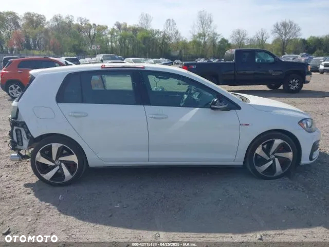 Volkswagen Golf - 7