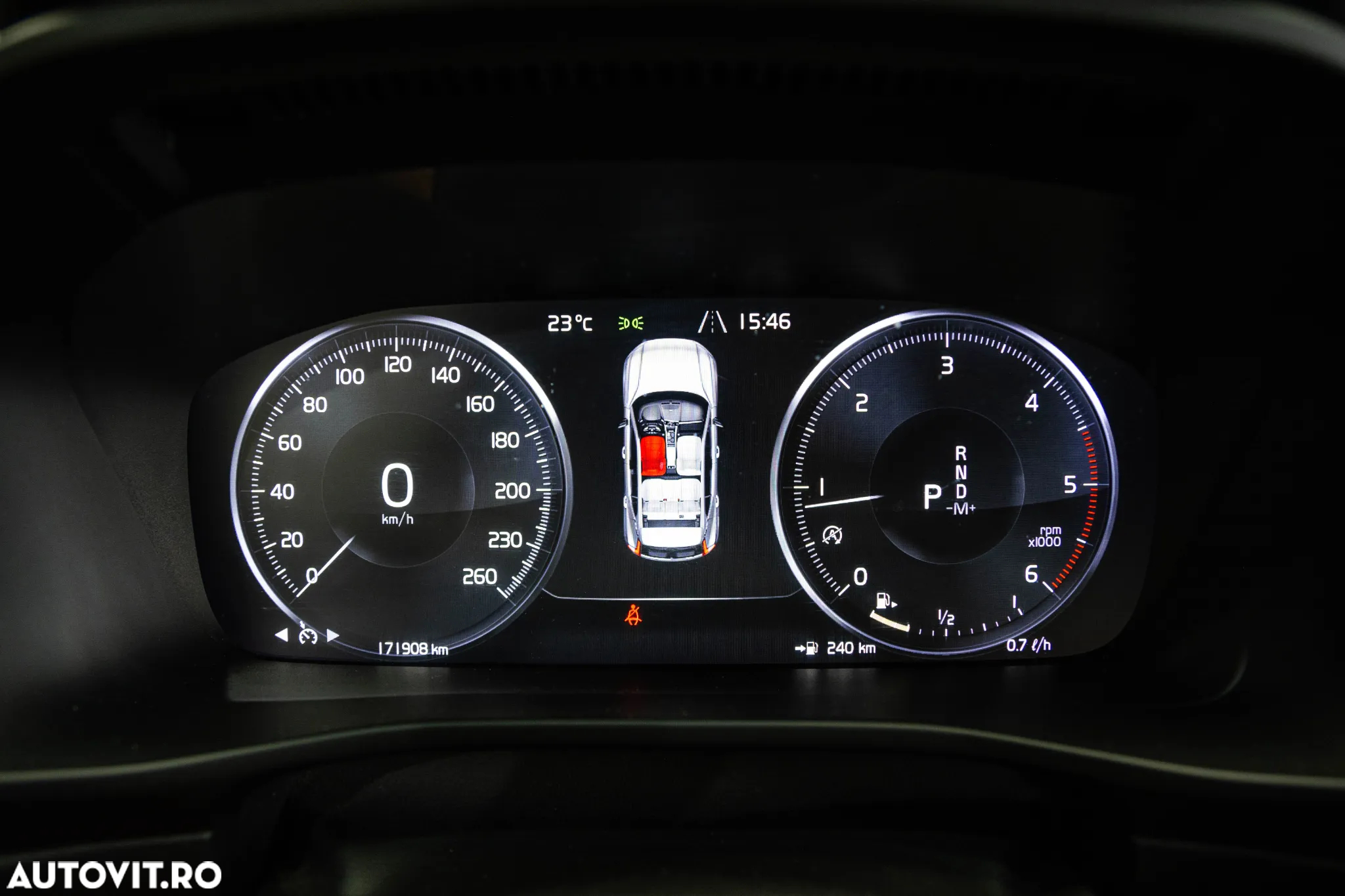 Volvo XC 40 D3 AWD Momentum - 23