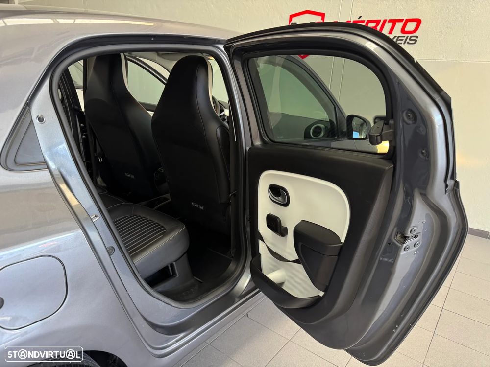 Renault Twingo TCE 90 INTENS - 21
