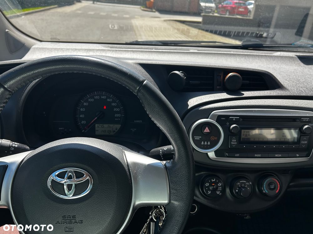 Toyota Yaris 1.0 Active - 17