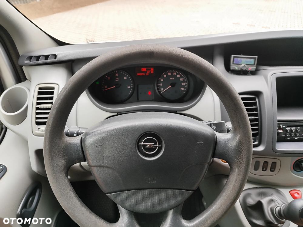 Opel Vivaro - 12