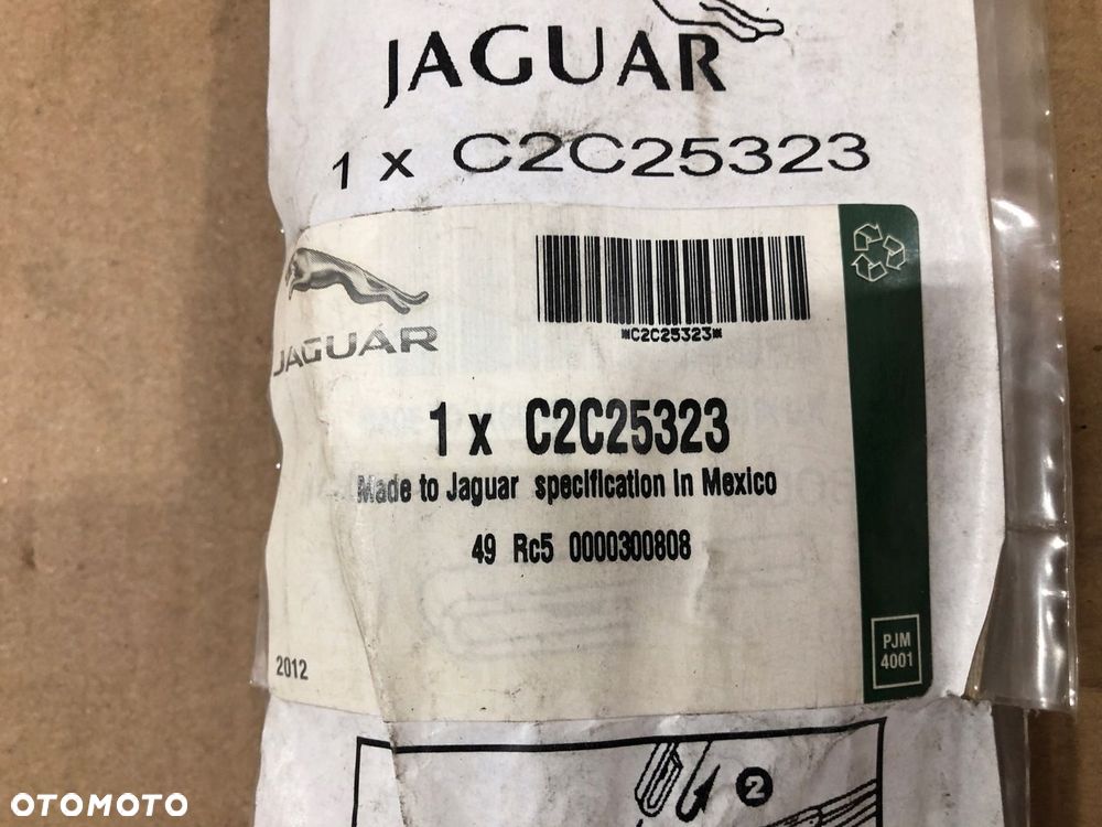 PIÓRO WYCIERACZKI Z DYSZĄ SPRYSKIWACZA PRAWE JAGUA - 3