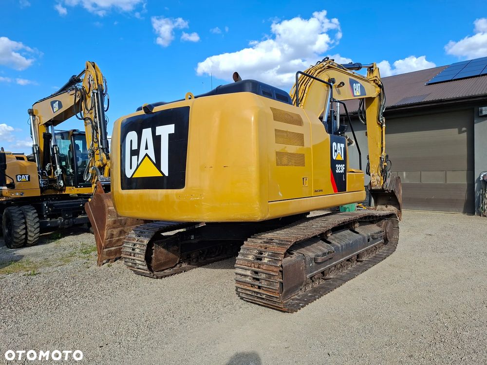 Caterpillar CAT 323 FL - 28