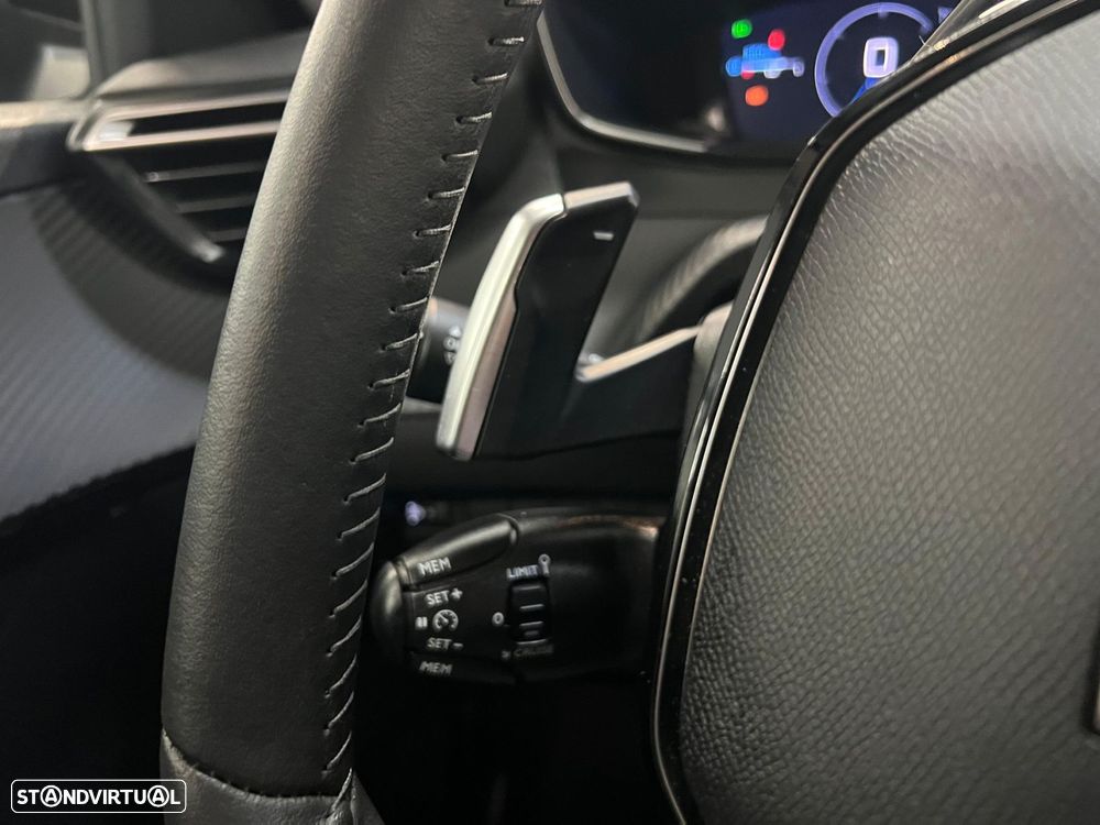 Peugeot 208 1.2 Hybrid Allure e-DCS6 - 25