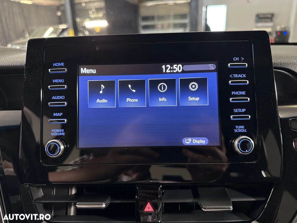 Toyota Camry - 21