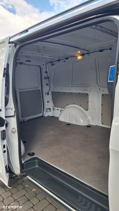 Mercedes-Benz Vito - 8