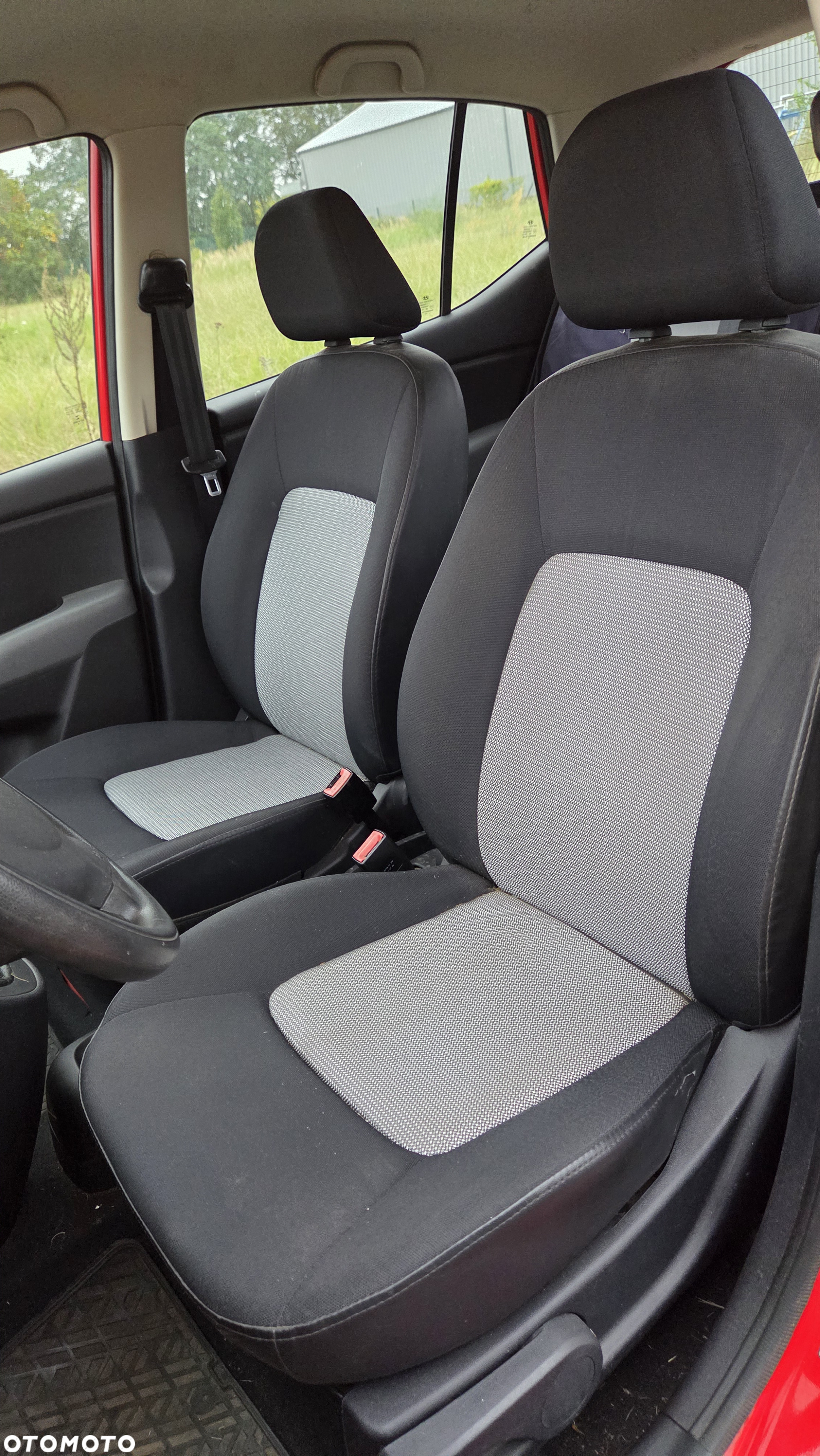 Hyundai i10 1.1 - 8