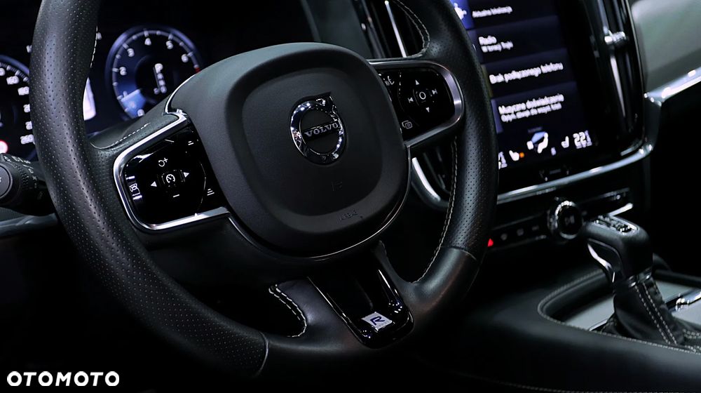 Volvo S90 B4 B R-Design - 14