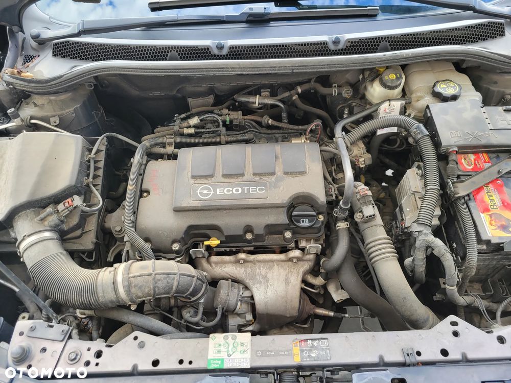 Opel Astra 1.4 T Active - 12