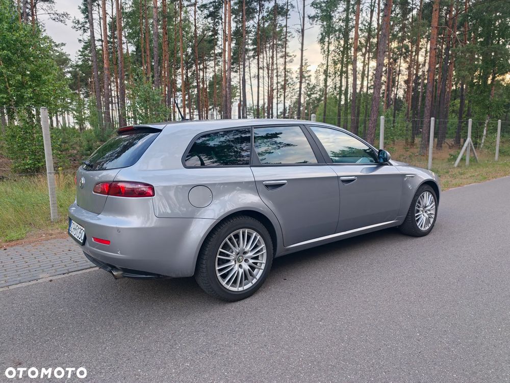 Alfa Romeo 159 3.2JTS 4x2 Distinctive - 2