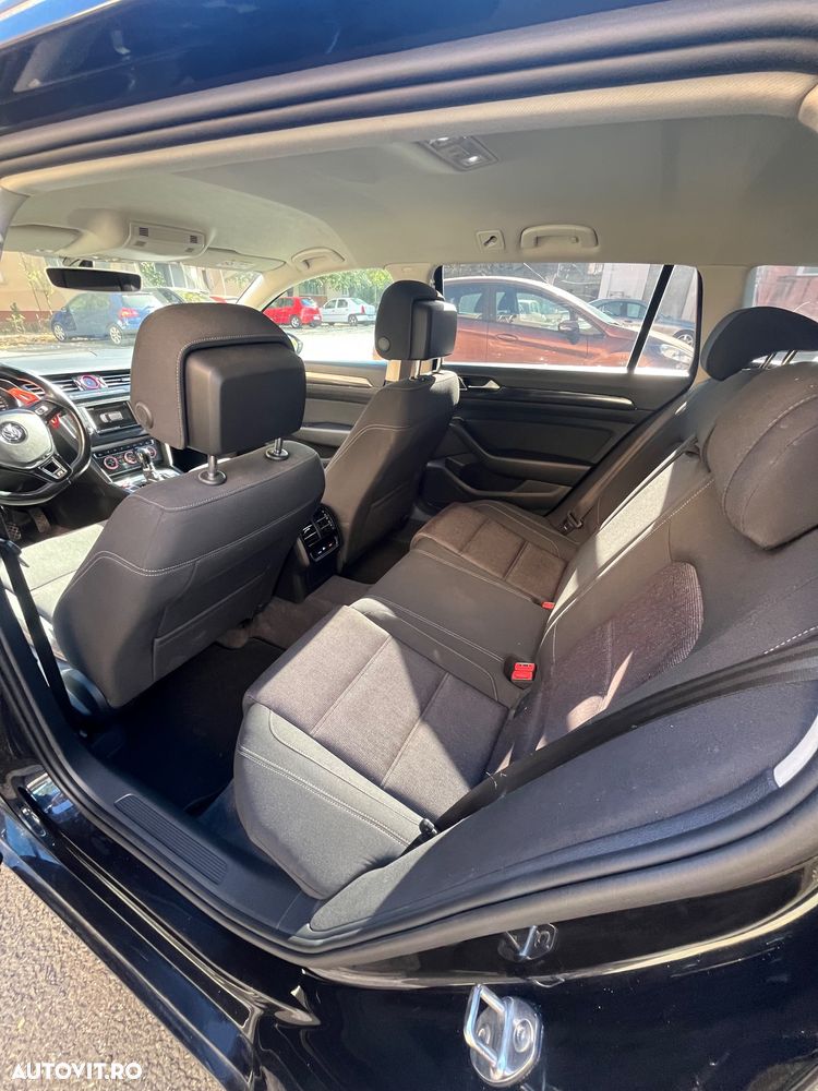 Volkswagen Passat 2.0 TDI DSG (BlueMotion Technology) Comfortline - 8