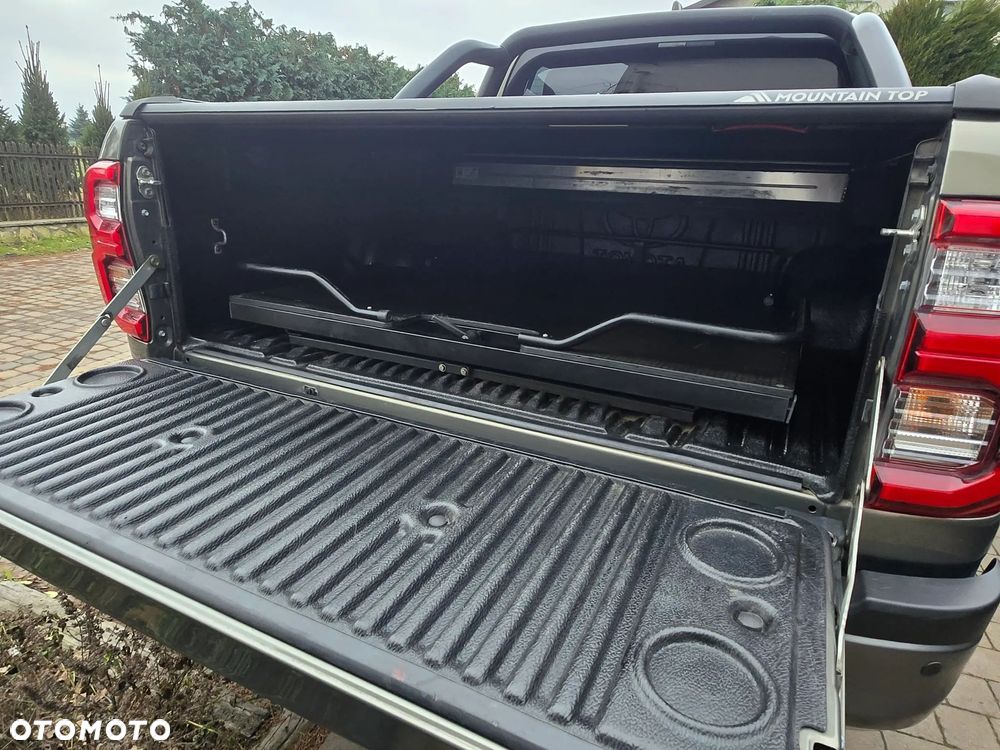 Toyota Hilux 2.8 D-4D Double Cab Invincible Sport 4x4 - 7