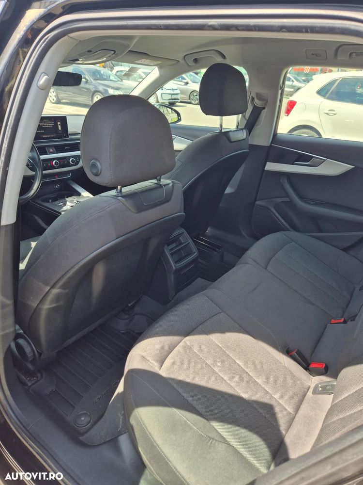 Audi A4 2.0 TDI ultra S tronic sport - 3