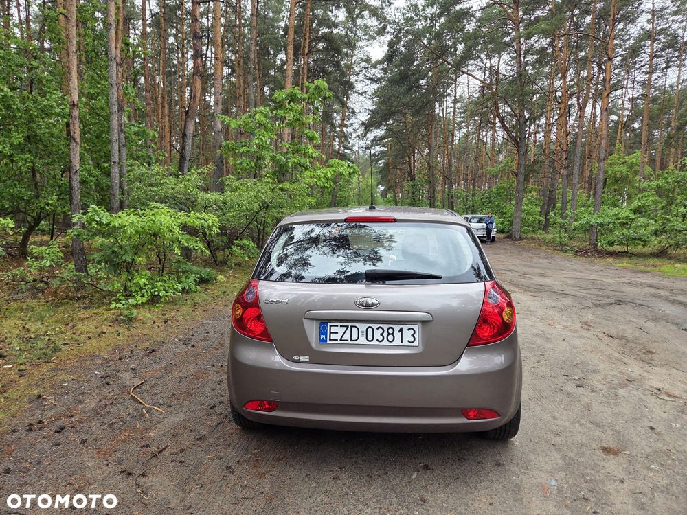 Kia Ceed 2.0 Optimum - 2