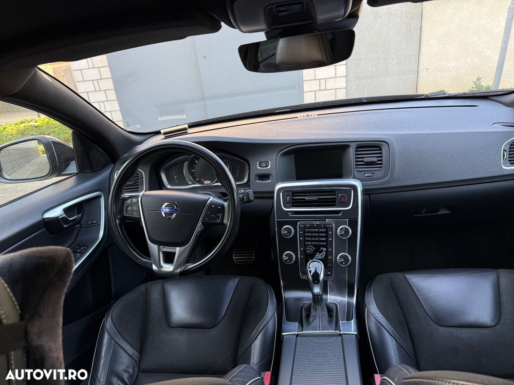Volvo S60 D3 Geartronic RDesign - 13