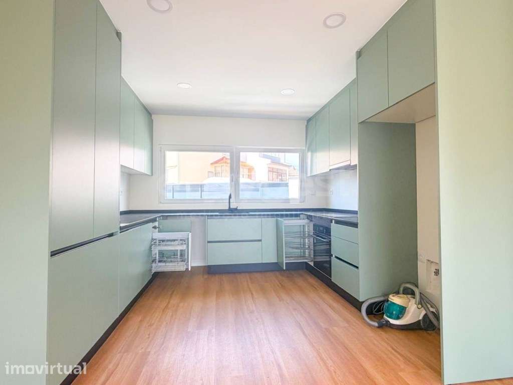 Moradia Nova Isolada T2+1 com Garagem, em São Domingos de Rana - Grande imagem: 5/41