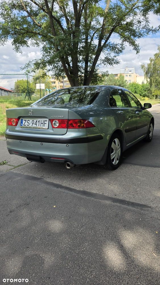 Honda Accord 2.0 Comfort - 6