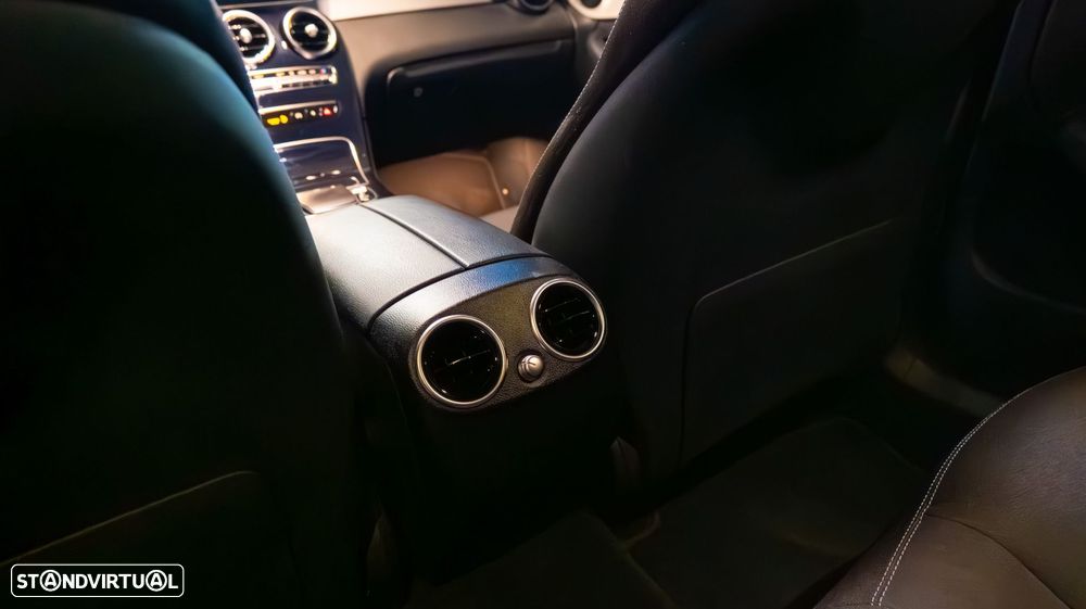 Mercedes-Benz GLC 300 de 4Matic - 24