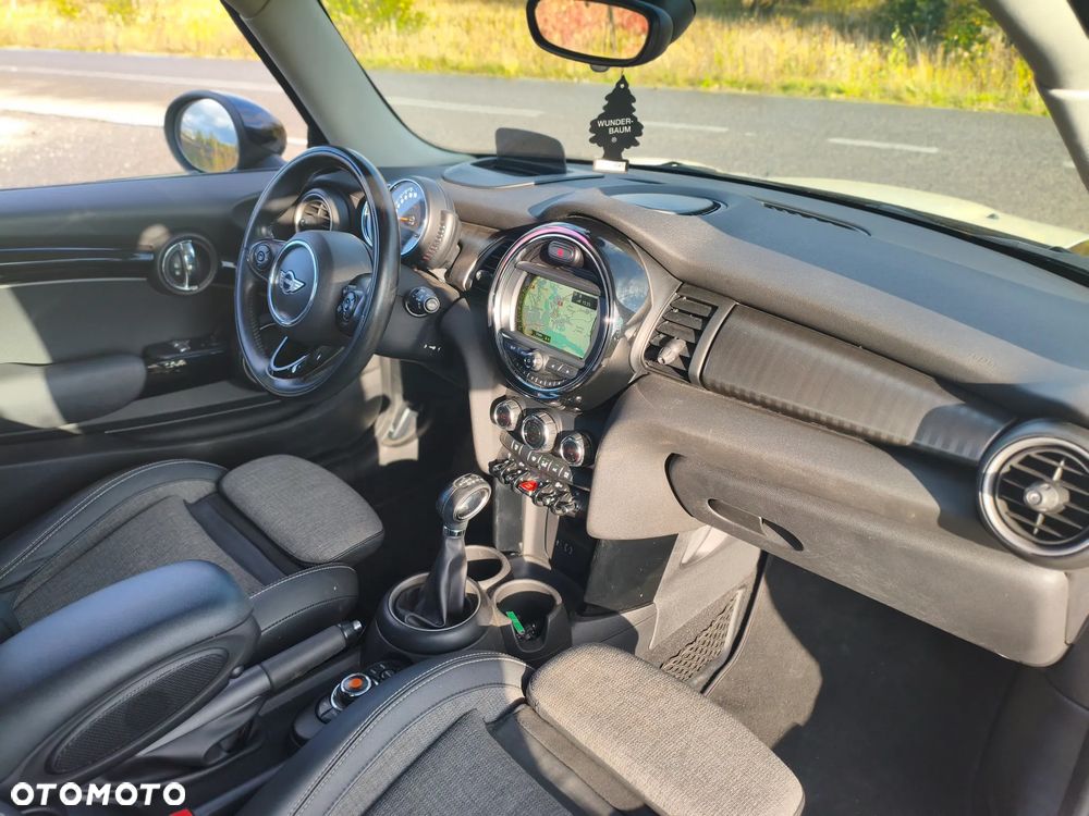 MINI Cooper Standard - 7