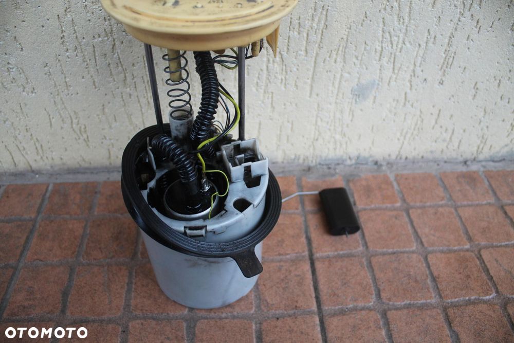 POMPA PALIWA VW PASSAT B6 2.0 TDI 3C0919050G - 2