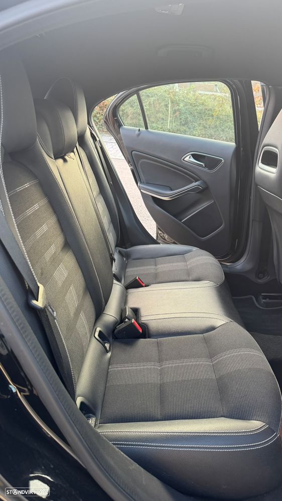 Mercedes-Benz A 200 d Urban - 10