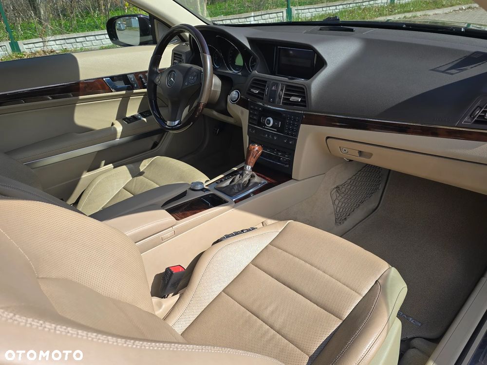 Mercedes-Benz Klasa E - 25