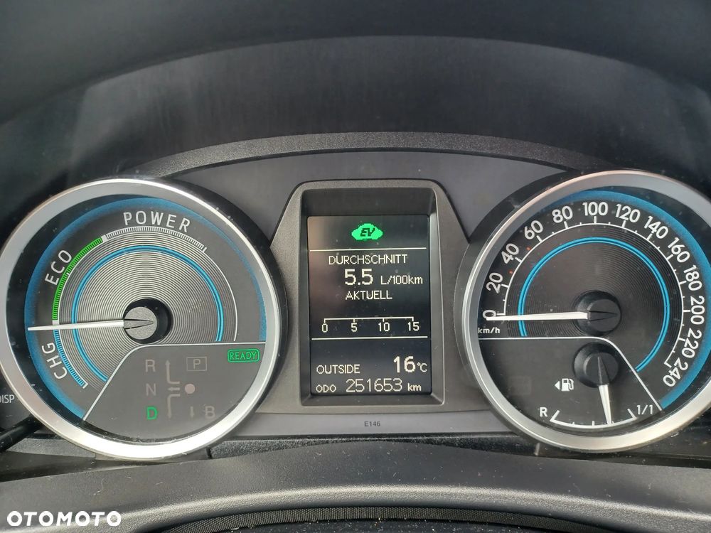 Toyota Auris 1.8 Hybrid Executive - 13