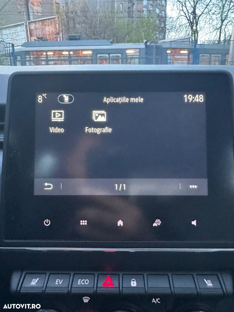 Renault Clio V E-Tech 145 Techno - 29