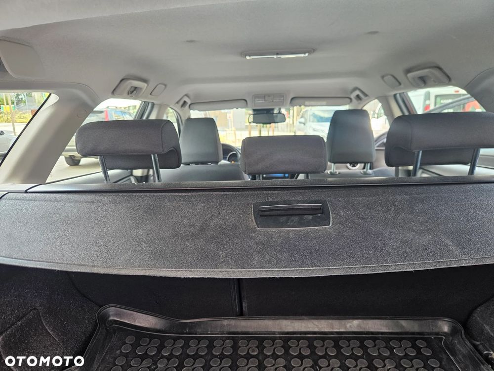 Toyota Auris Hybrid 135 Premium - 13