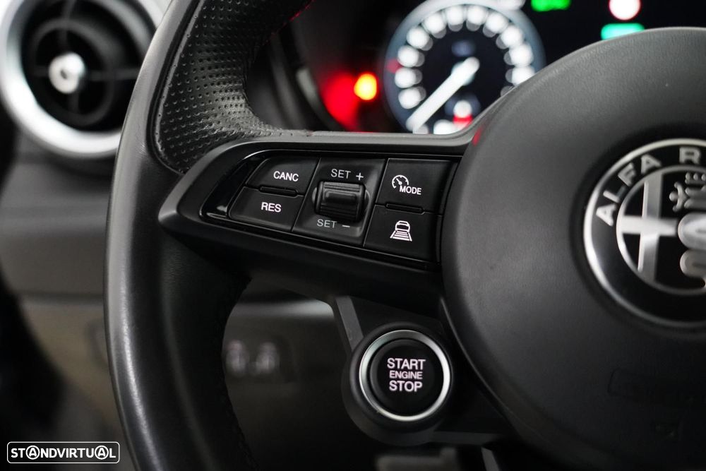 Alfa Romeo Tonale 1.3 Plug-In Hybrid TI e-AWD - 17