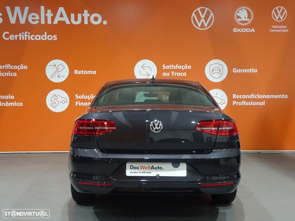 VW Passat 1.6 TDI Business P.DSG - 4
