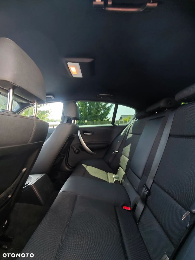 BMW Seria 1 116i - 25