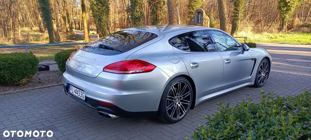 Porsche Panamera 4 Edition - 4