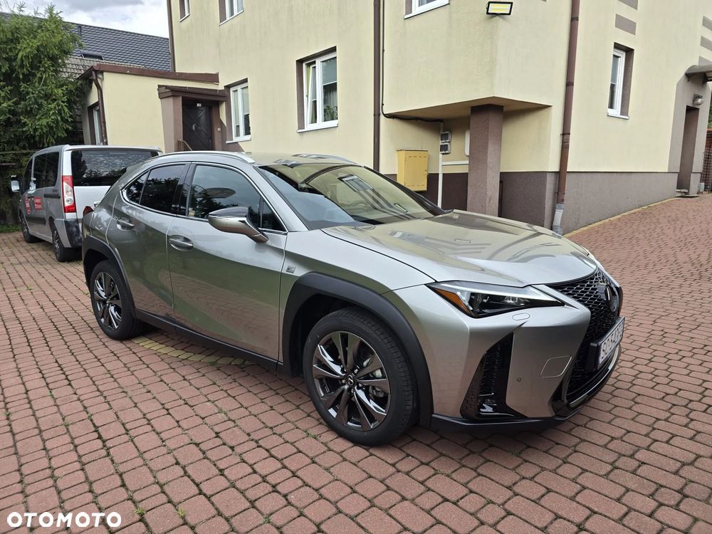 Lexus UX 300h F Sport - 7