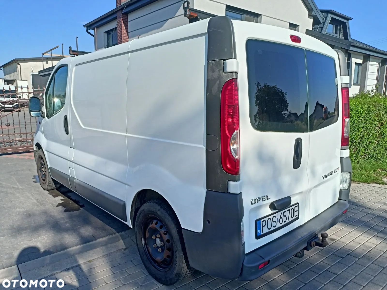 Opel Vivaro - 1