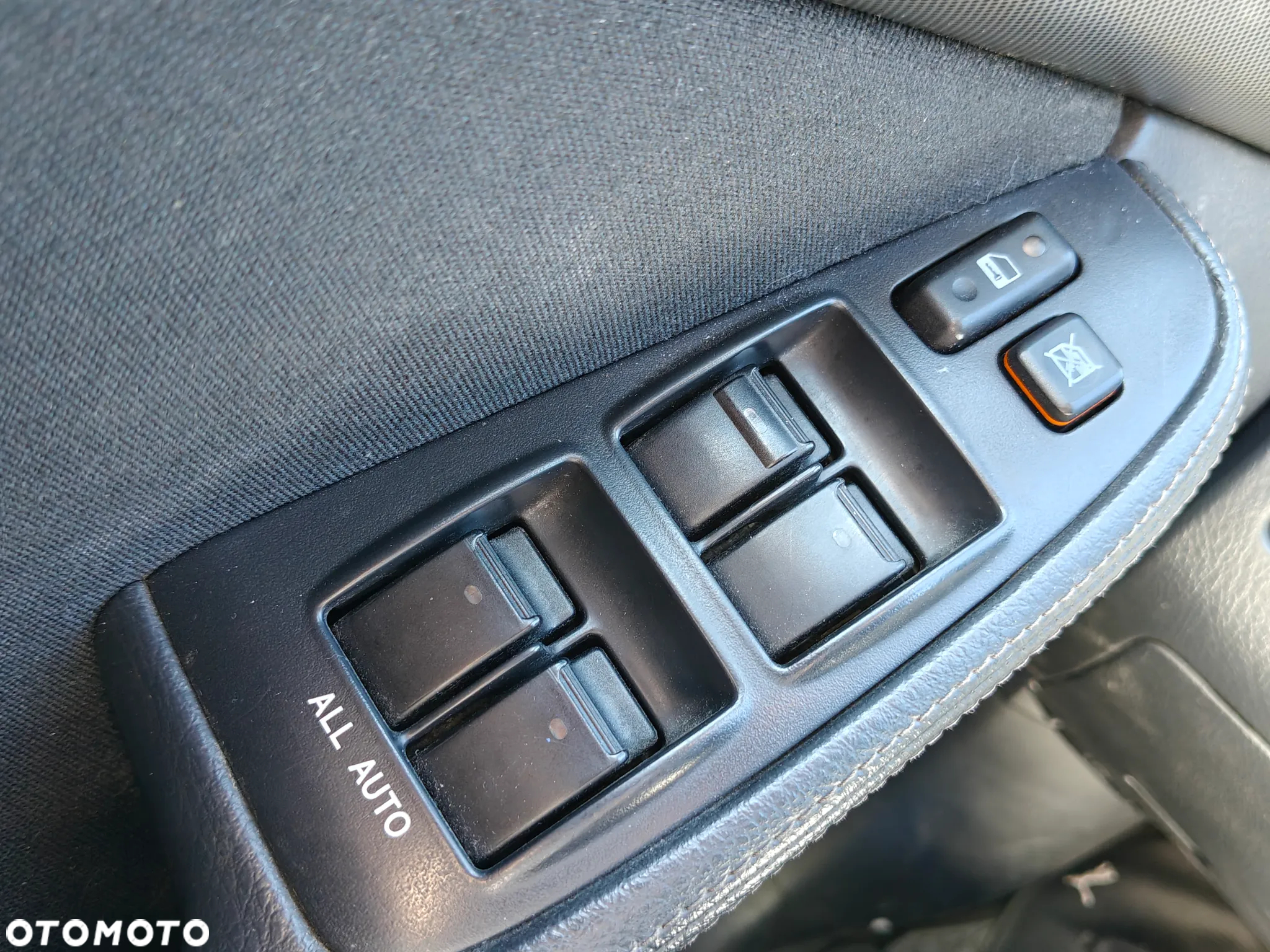 Toyota Avensis 2.0 D-4D - 20