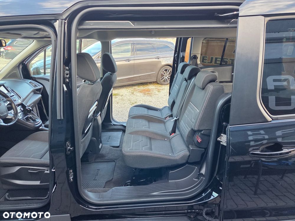 Ford Tourneo Connect Grand - 14