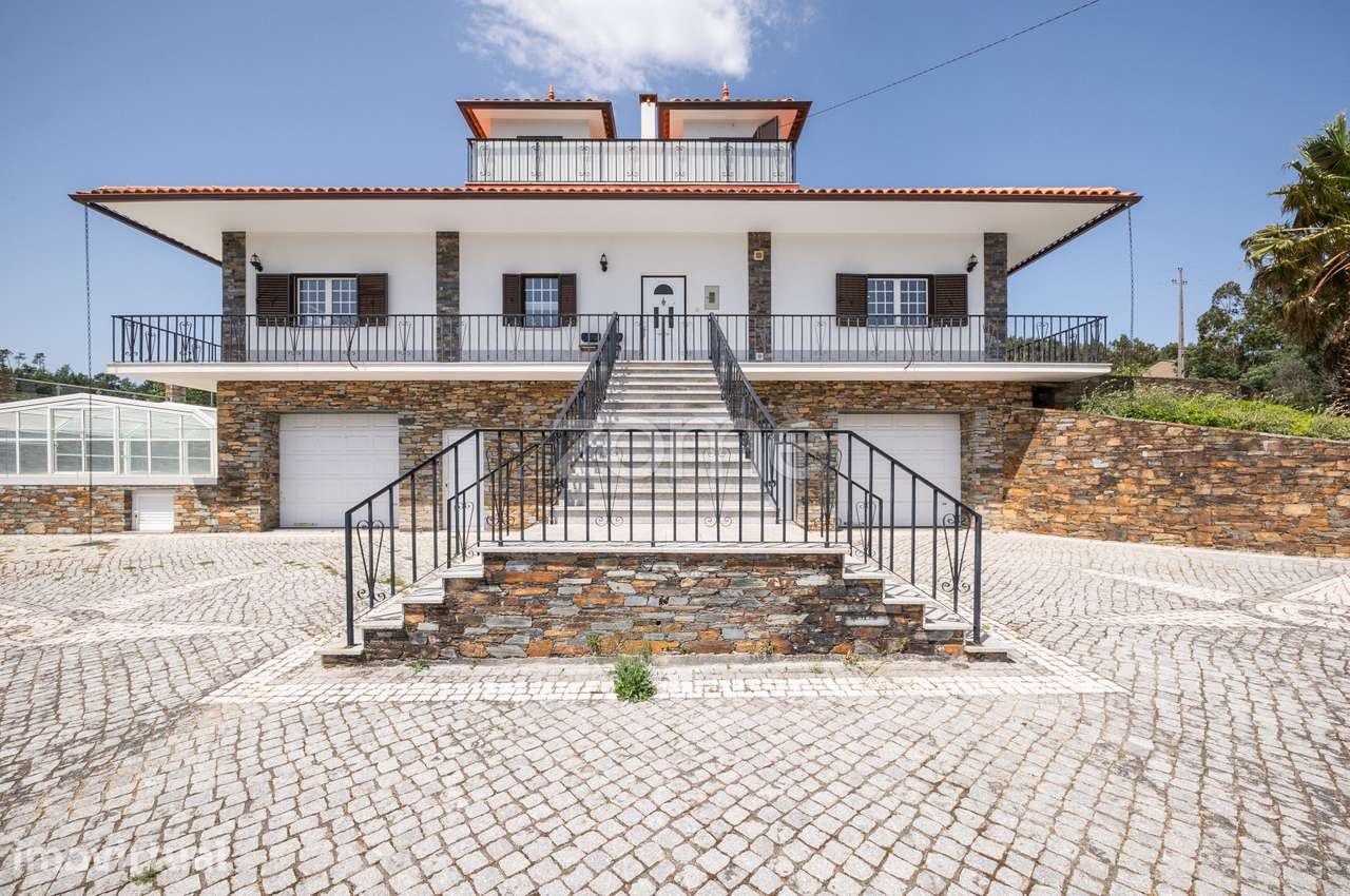 Refúgio de Luxo no coração da serra - Moradia T5+1 Góis |Coimbra - Grande imagem: 2/40