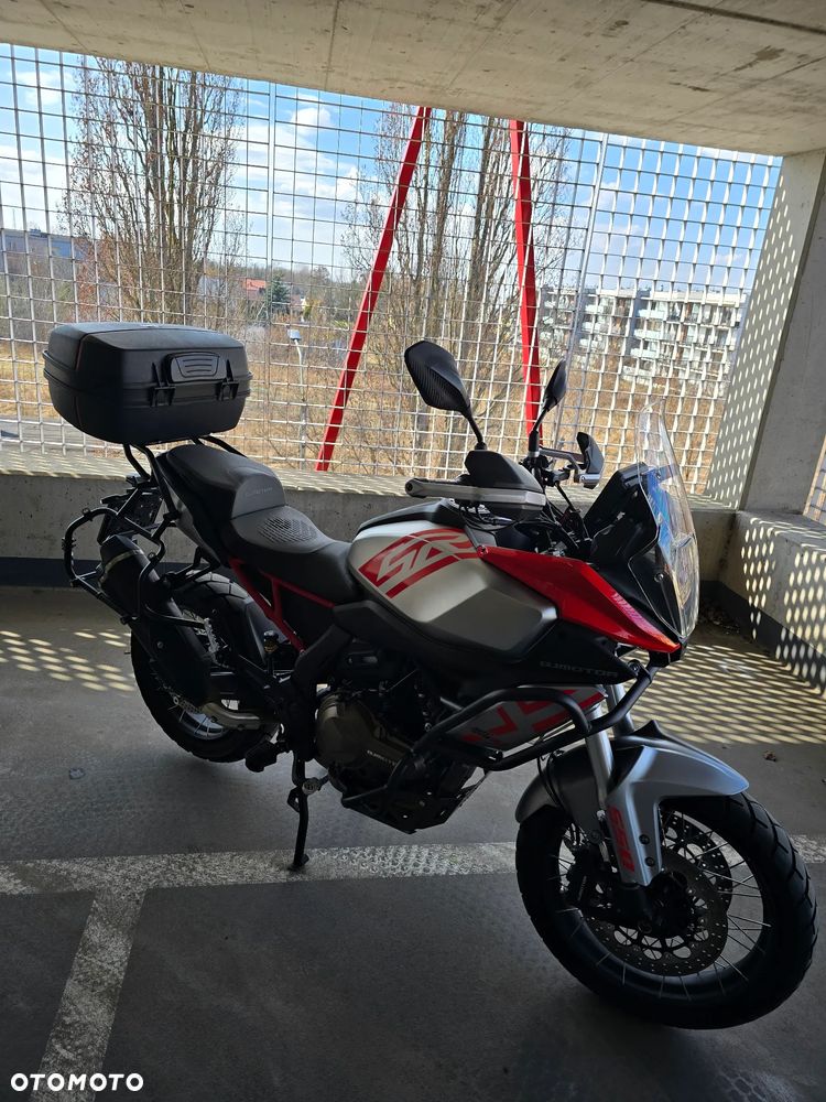 QJMOTOR SRT 600SX - 11